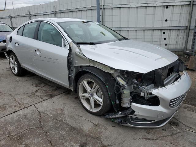 YV1612TK3G2415547 - 2016 VOLVO S60 PREMIER SILVER photo 4