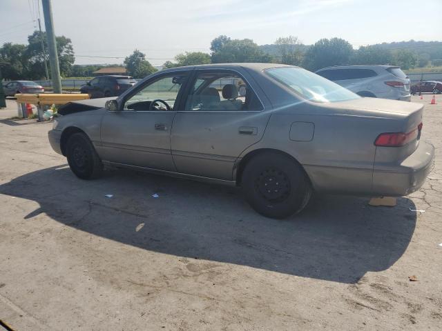 4T1BG22K1WU308533 - 1998 TOYOTA CAMRY CE 银色 照片 2