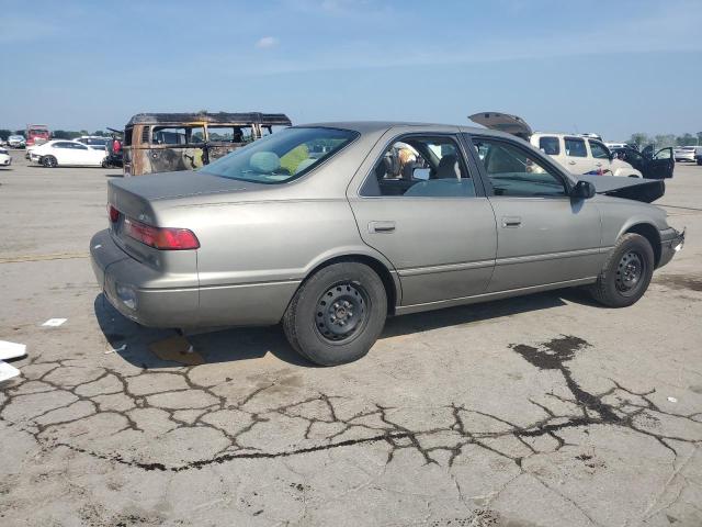 4T1BG22K1WU308533 - 1998 TOYOTA CAMRY CE 银色 照片 3