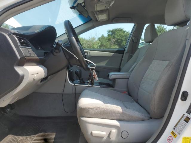 4T1BF1FK0HU725040 - 2017 TOYOTA CAMRY LE WHITE photo 7