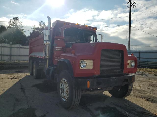 1M2P179C6JW001245 - 1988 MACK 600 RD600 RED photo 1