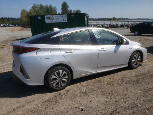 JTDKARFP3J3071630 - 2018 TOYOTA PRIUS PRIM 银色 照片 3