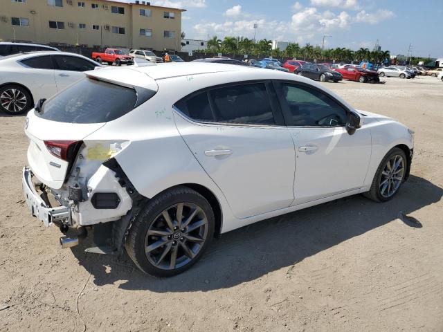 3MZBN1L34JM175708 - 2018 MAZDA 3 TOURING WHITE photo 3