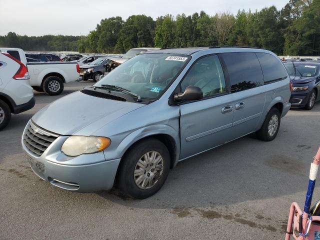 2C4GP44RX5R385767 - 2005 CHRYSLER TOWN & COU LX SILVER photo 1