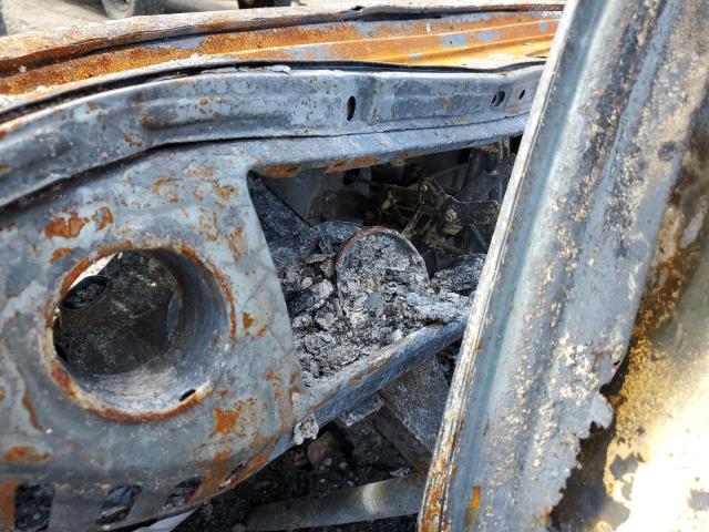 2252099054 - 1975 VOLKSWAGEN BUS BURN photo 9