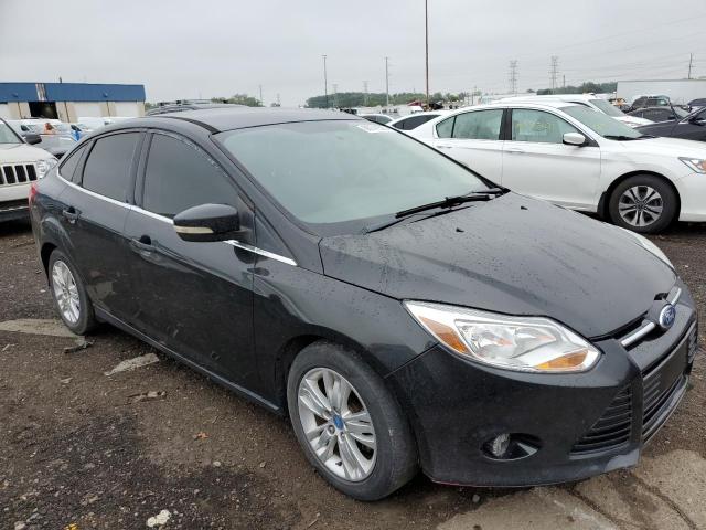 1FAHP3H22CL153381 - 2012 FORD FOCUS SEL BLACK photo 4