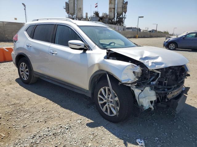 KNMAT2MT5JP524961 - 2018 NISSAN ROGUE S SILVER photo 4