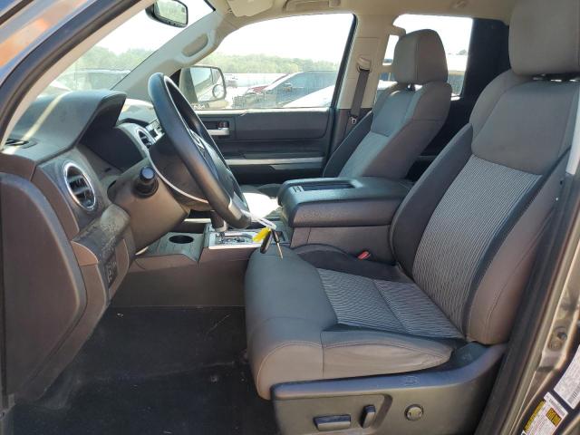 5TFCY5F15HX020735 - 2017 TOYOTA TUNDRA DOUBLE CAB SR/SR5 GRAY photo 7