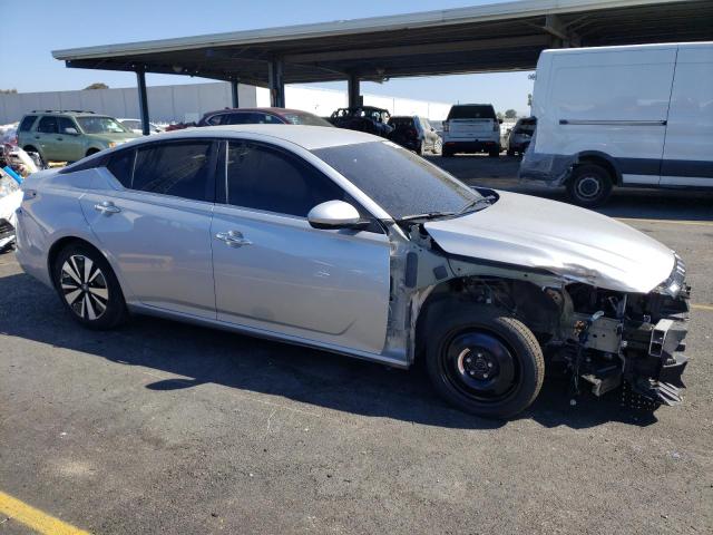 1N4BL4DV1NN400713 - 2022 NISSAN ALTIMA SV GRAY photo 4