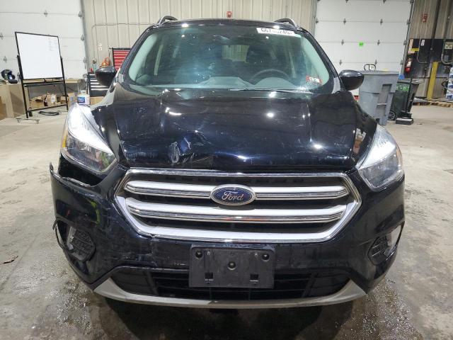 1FMCU9GD8JUC24606 - 2018 FORD ESCAPE SE შავი ფოტო 5