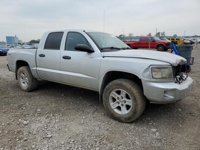 1D7HW38K19S722027 - 2009 DODGE DAKOTA SXT SILVER photo 4