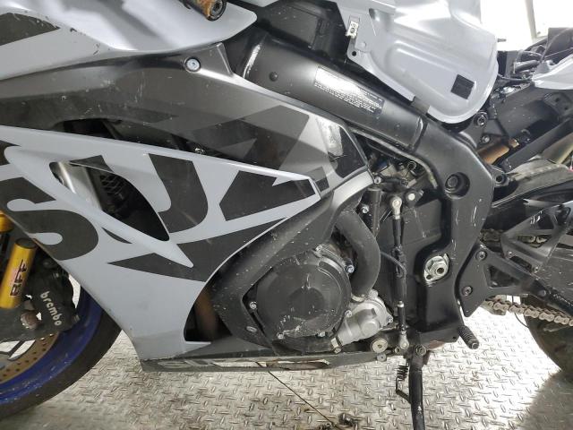 JS1DM11H3N7100232 - 2022 SUZUKI GSX-R1000 R SILVER photo 6