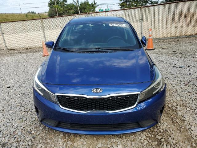 3KPFK4A74JE190868 - 2018 KIA FORTE LX BLUE photo 5