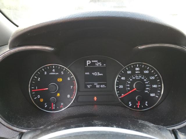 3KPFK4A74JE190868 - 2018 KIA FORTE LX BLUE photo 9