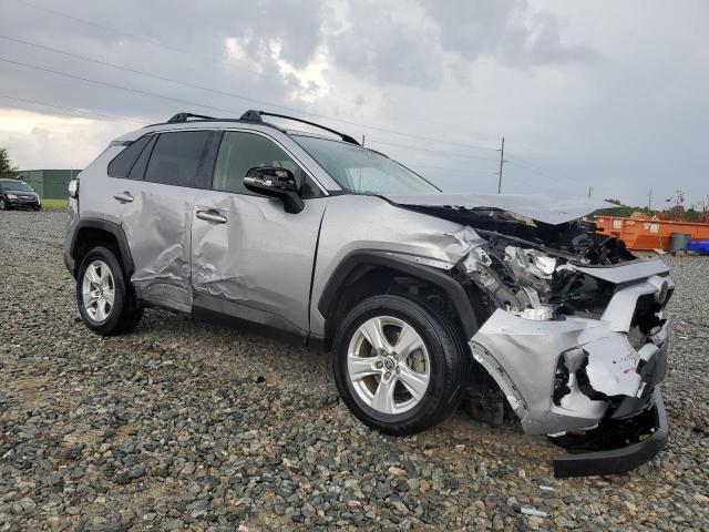 JTMW1RFV4LD049844 - 2020 TOYOTA RAV4 XLE SILVER photo 4