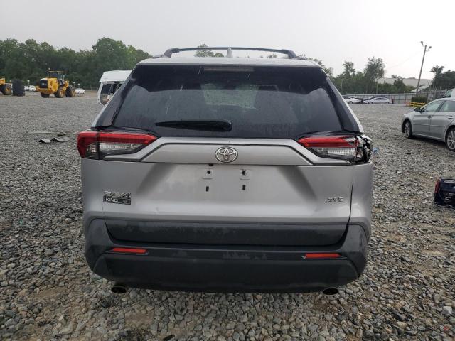 JTMW1RFV4LD049844 - 2020 TOYOTA RAV4 XLE SILVER photo 6