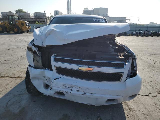 1GNSK2E04BR292572 - 2011 CHEVROLET TAHOE SPECIAL WHITE photo 5