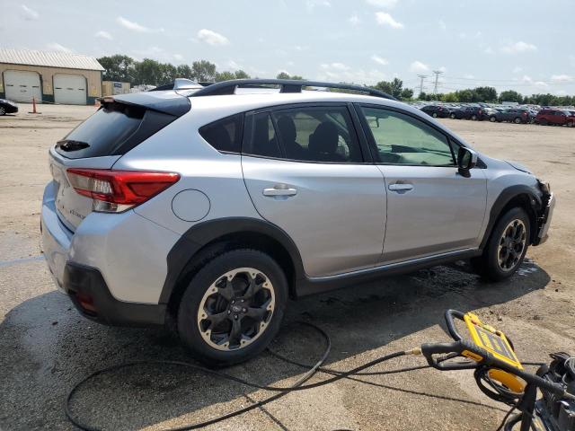 JF2GTAPC6M8275022 - 2021 SUBARU CROSSTREK PREMIUM 银色 照片 3