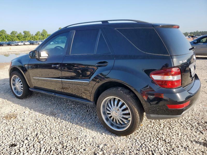 4JGBB25E79A493018 - 2009 MERCEDES-BENZ ML Czarny zdjęcie 2