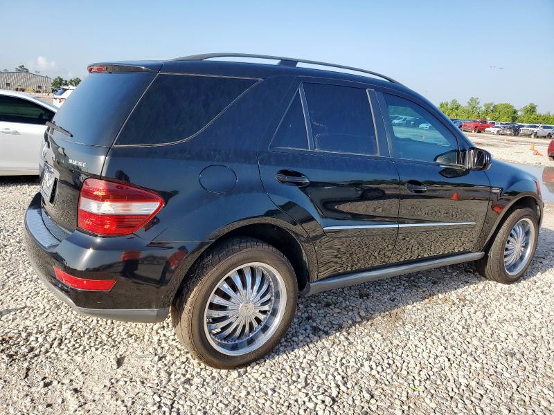 4JGBB25E79A493018 - 2009 MERCEDES-BENZ ML Czarny zdjęcie 3