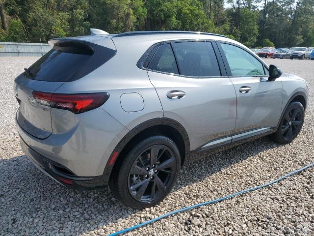 LRBFZPR46PD203927 - 2023 BUICK ENVISION ESSENCE Gri fotoğraf 3