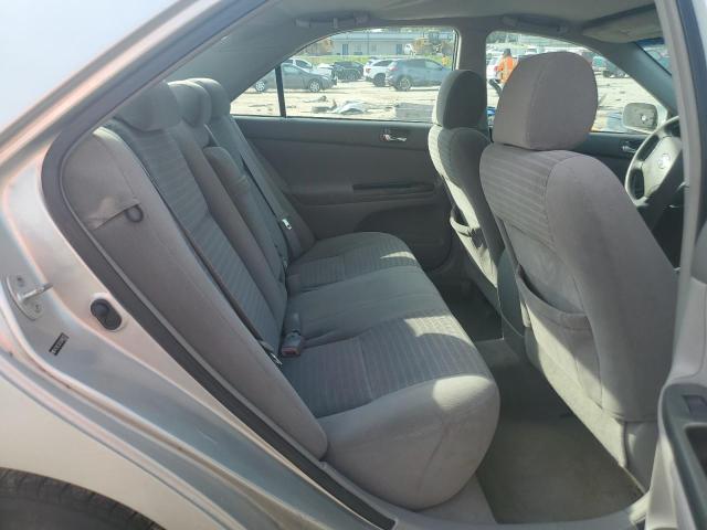4T1BE32K25U961351 - 2005 TOYOTA CAMRY LE ნაცრისფერი ფოტო 10