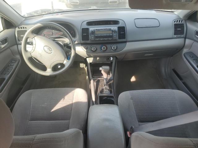 4T1BE32K25U961351 - 2005 TOYOTA CAMRY LE ნაცრისფერი ფოტო 8