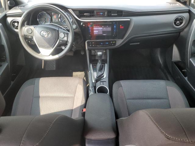 2T1BURHE9JC012933 - 2018 TOYOTA COROLLA L Күміс фото 8