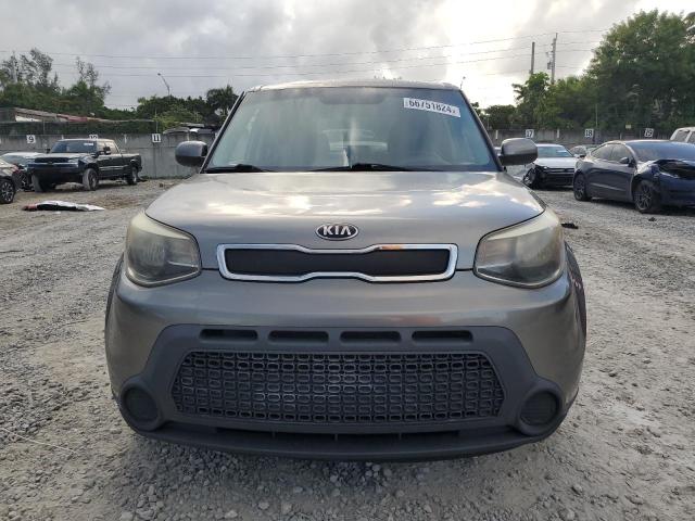 KNDJN2A21E7088203 - 2014 KIA SOUL GRAY photo 5