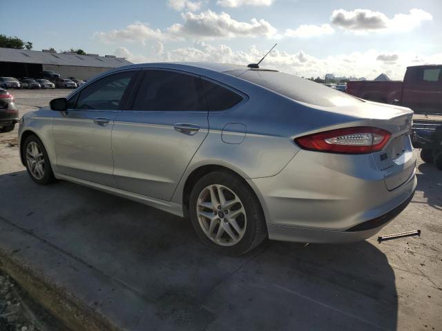 3FA6P0HD9FR145534 - 2015 FORD FUSION SE SILVER photo 2