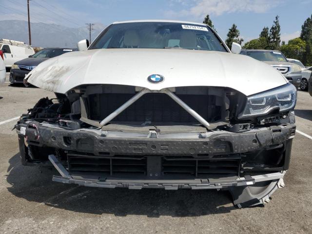 3MW5R1J03M8B75335 - 2021 BMW 330I WHITE photo 5