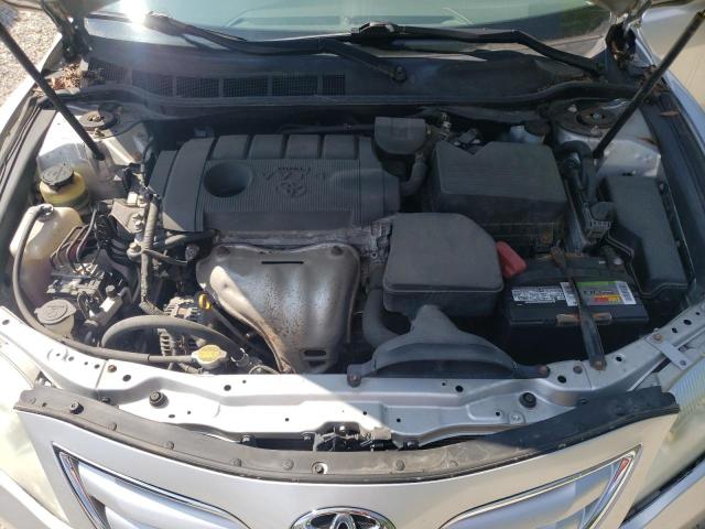 4T1BF3EKXBU645314 - 2011 TOYOTA CAMRY BASE Արծաթագույն լուսանկար 11