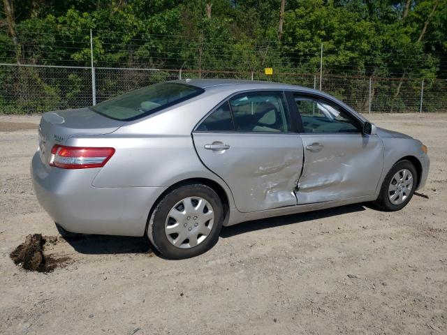 4T1BF3EKXBU645314 - 2011 TOYOTA CAMRY BASE Արծաթագույն լուսանկար 3