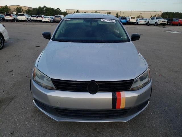 3VW2K7AJ1CM345460 - 2012 VOLKSWAGEN JETTA BASE 银色 照片 5