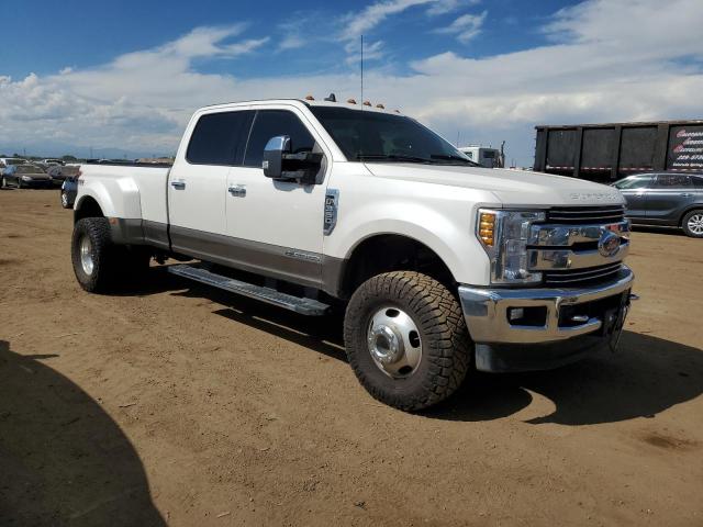 1FT8W3DT8KED65328 - 2019 FORD F350 SUPER DUTY WHITE photo 4