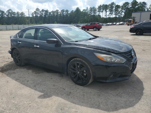 1N4AL3AP2JC479018 - 2018 NISSAN ALTIMA 2.5 BLACK photo 4