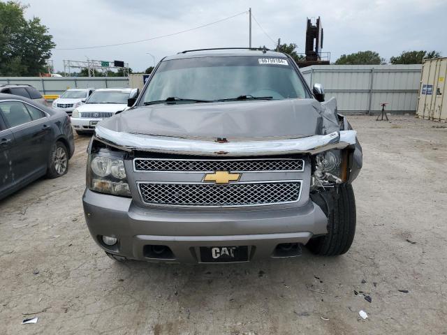 1GNFK13038J226732 - 2008 CHEVROLET TAHOE K1500 GRAY photo 5