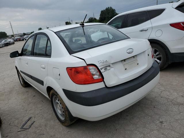 KNADE223196548019 - 2009 KIA RIO BASE WHITE photo 2