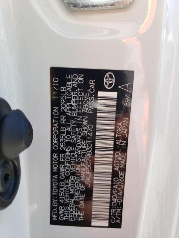 JTKJF5C79B3011470 - 2011 TOYOTA SCION TC 白色 照片 12