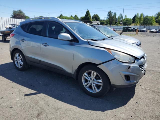 KM8JU3ACXAU109218 - 2010 HYUNDAI TUCSON GLS SILVER photo 4