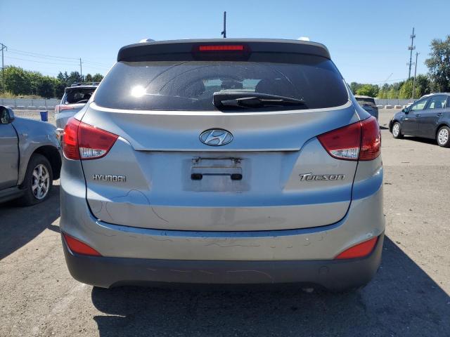KM8JU3ACXAU109218 - 2010 HYUNDAI TUCSON GLS SILVER photo 6