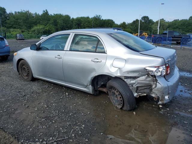 JTDBL40E399094841 - 2009 TOYOTA COROLLA BASE SILVER photo 2