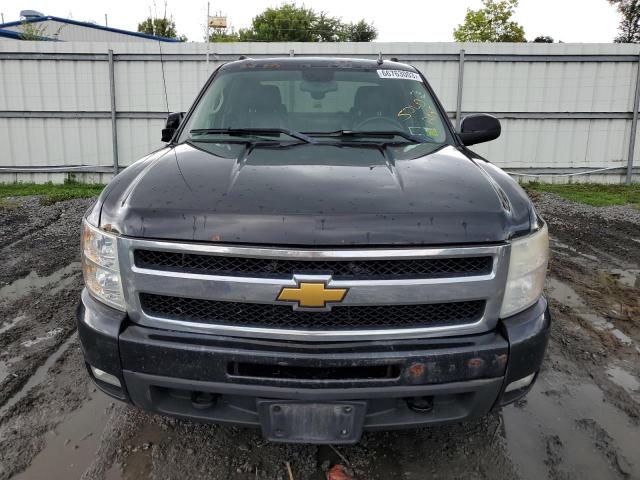 2GCFK13YX71684646 - 2007 CHEVROLET SILVERADO K1500 CREW CAB BLACK photo 5