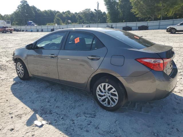 5YFBURHE5JP852935 - 2018 TOYOTA COROLLA L GRAY photo 2