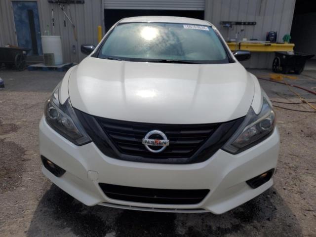 1N4AL3AP5JC474637 - 2018 NISSAN ALTIMA 2.5 WHITE photo 5