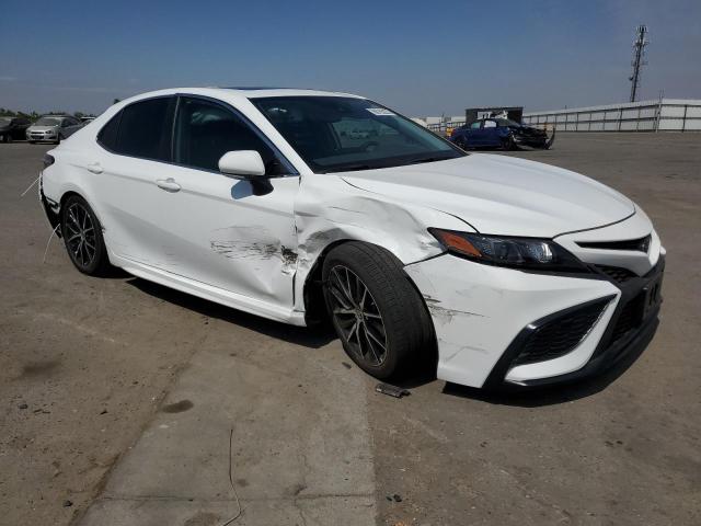 4T1S11AK0PU178839 - 2023 TOYOTA CAMRY SE NIGHT SHADE WHITE photo 4