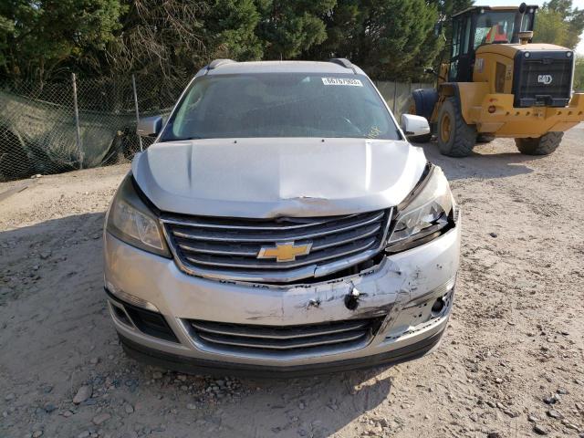 1GNKRHKDXGJ343570 - 2016 CHEVROLET TRAVERSE LT SILVER photo 5