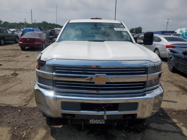 1GC2KUEG6FZ130482 - 2015 CHEVROLET SILVERADO K2500 HEAVY DUTY WHITE photo 5