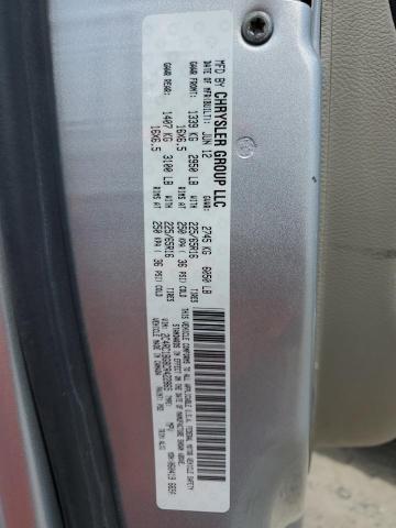 2C4RC1BG8CR422865 - 2012 CHRYSLER TOWN & COU TOURING SILVER photo 13