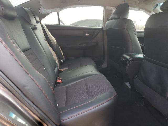 4T1BF1FK7HU809582 - 2017 TOYOTA CAMRY LE GRAY photo 10